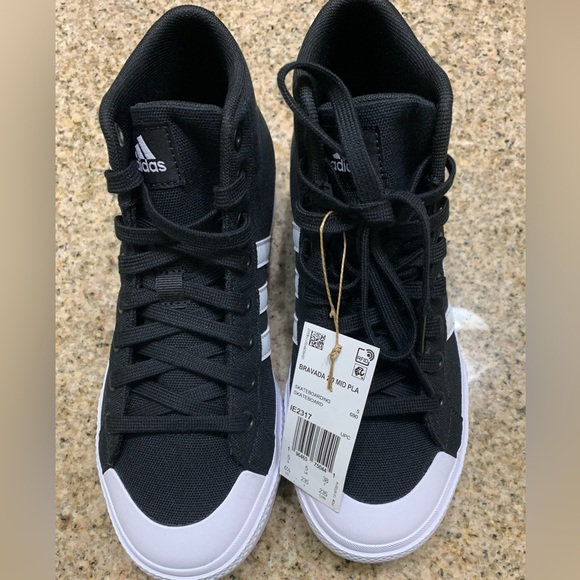 adidas gazelle silver green womens Bravada 2.0 Lifestyle Skateboarding Canvas Mid-Cut Shoes Core Black / –  Sportamore.com main image 0